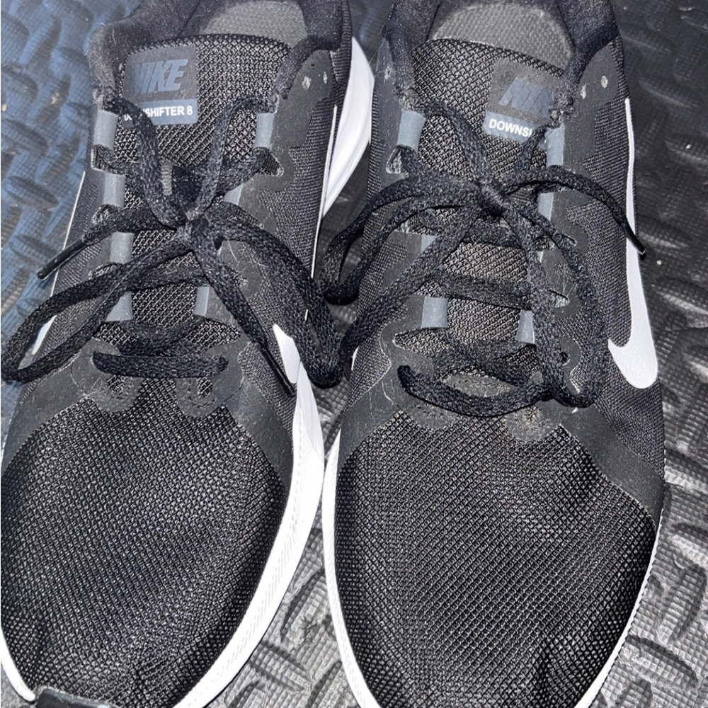 Nike Men's Black and White Athletic Shoes